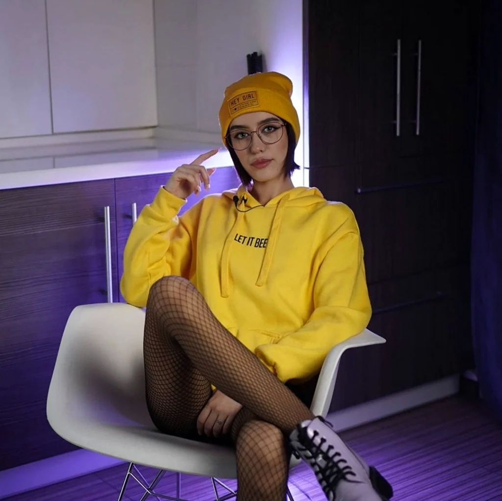 Adolfxnika@adolfxnika