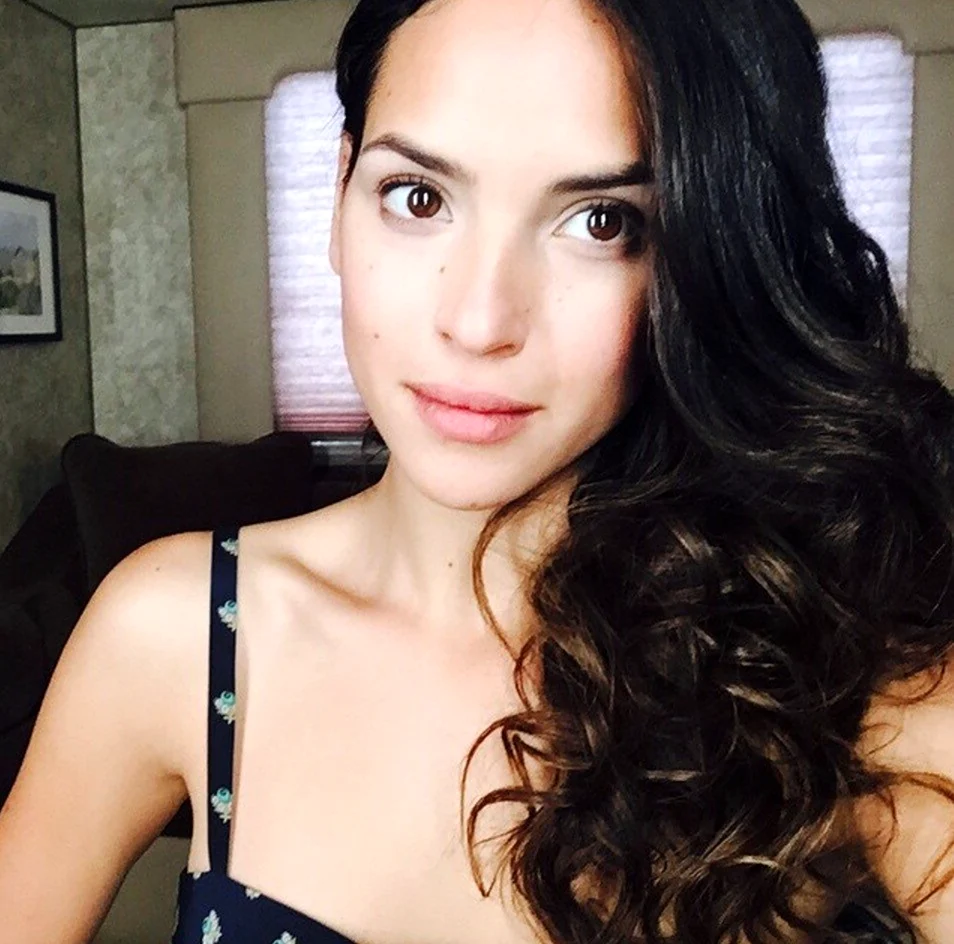 Adria Arjona hot