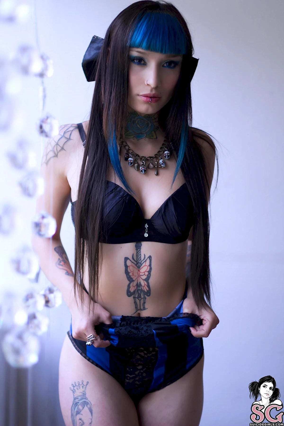 Айза Долматова Suicide girls