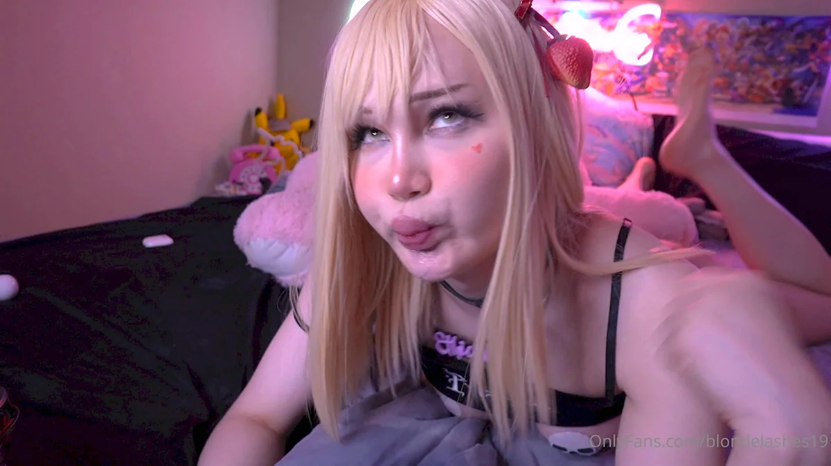 Alaska blondelashes19