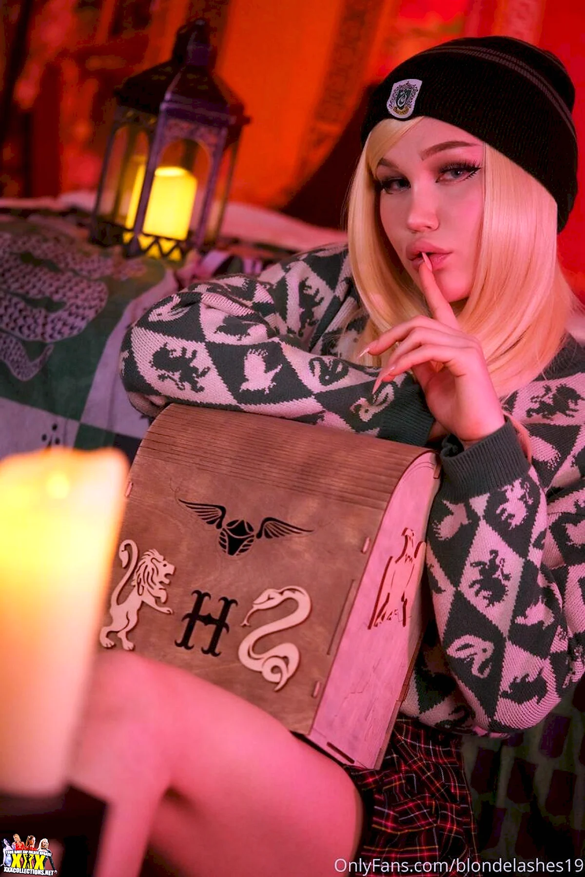 Alaska blondelashes19