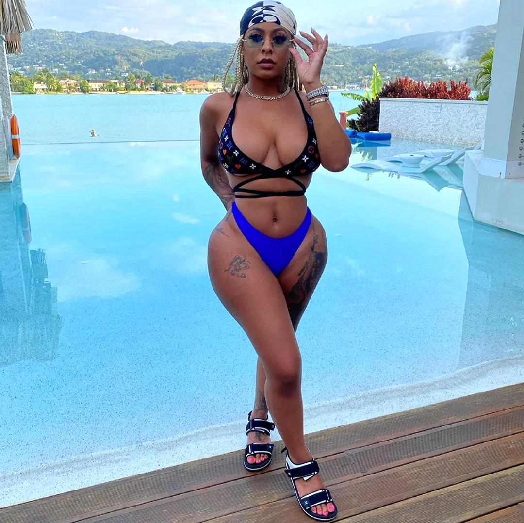 Alexis Skyy слив