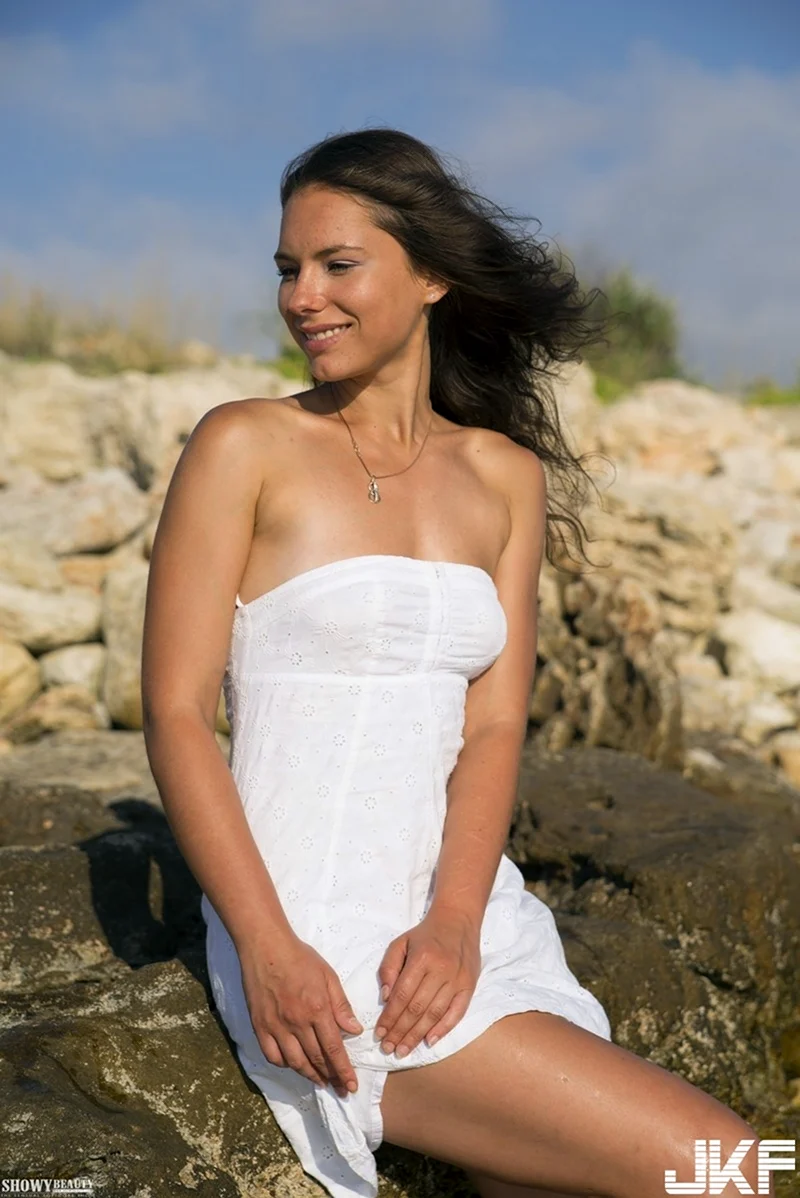 Alisha008
