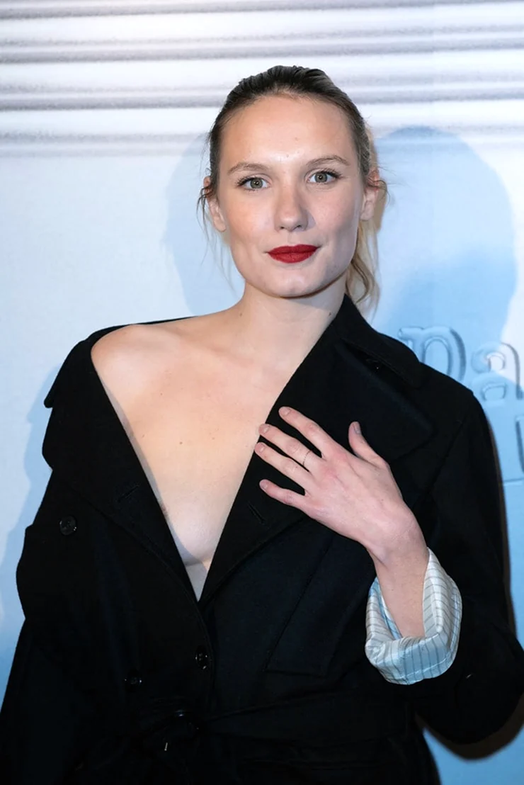 Ana Girardot