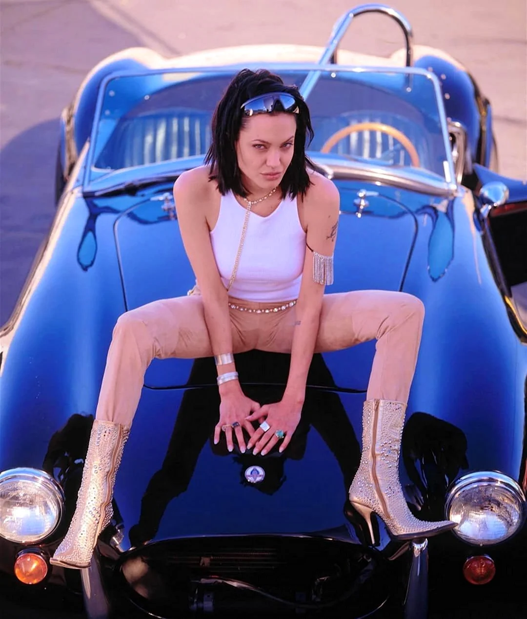 Анджелина Джоли 18