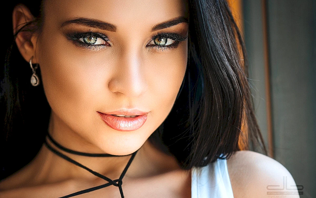 Angelina Petrova взгляд