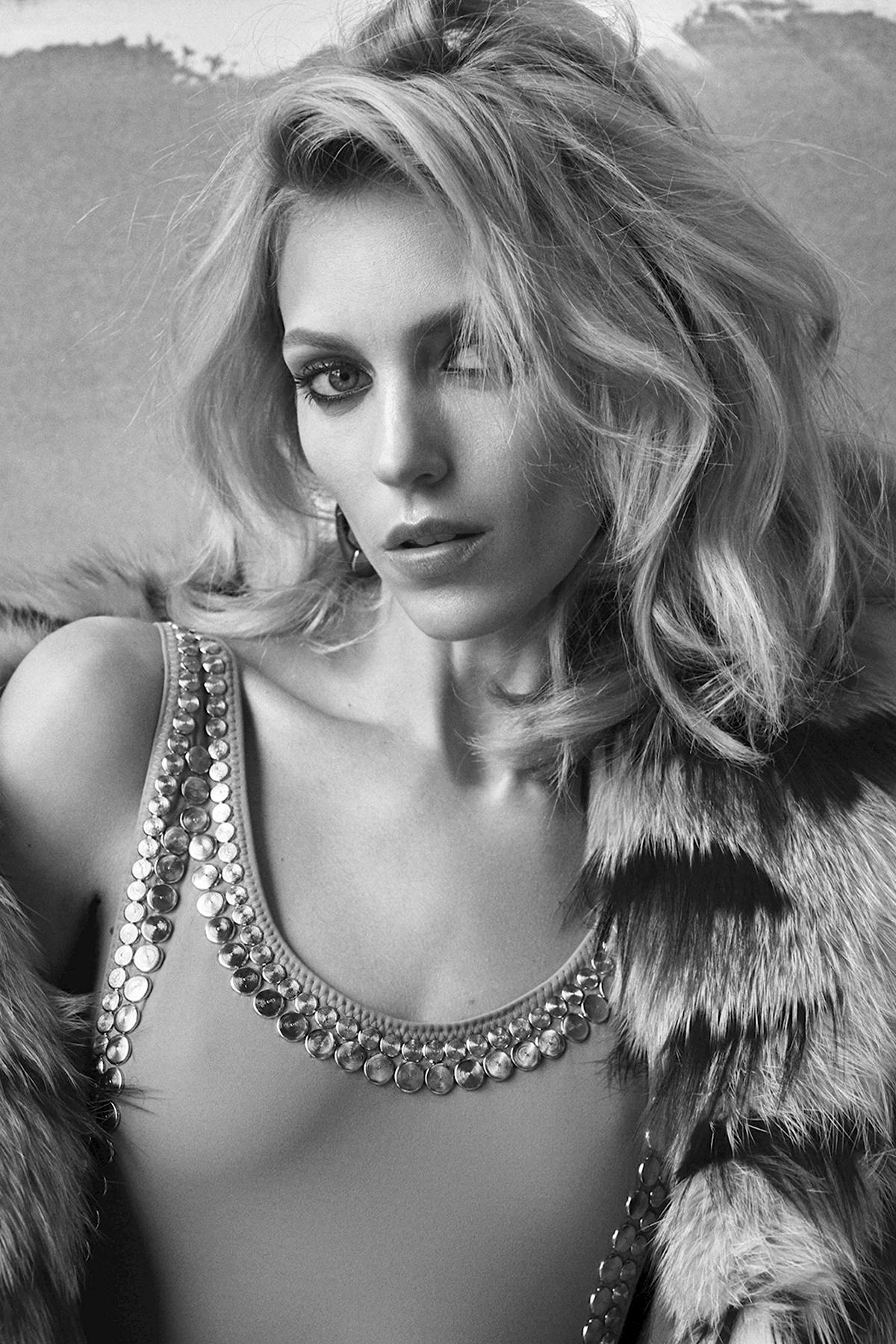 Anja Rubik hot