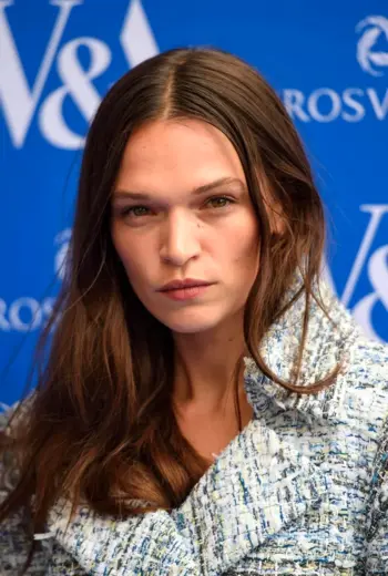 Anna Brewster