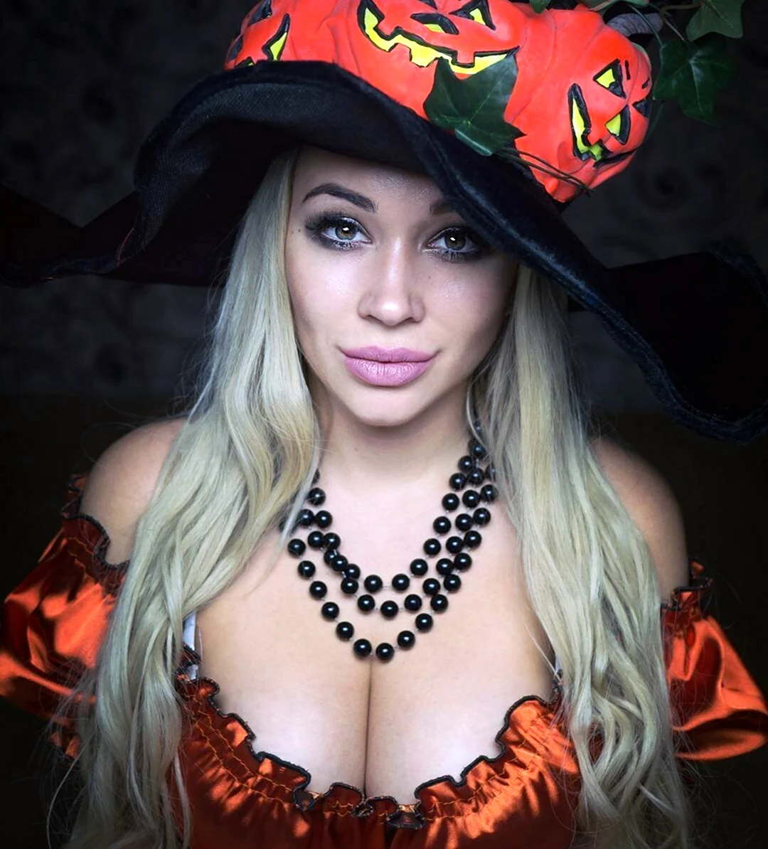 Анна Костенко