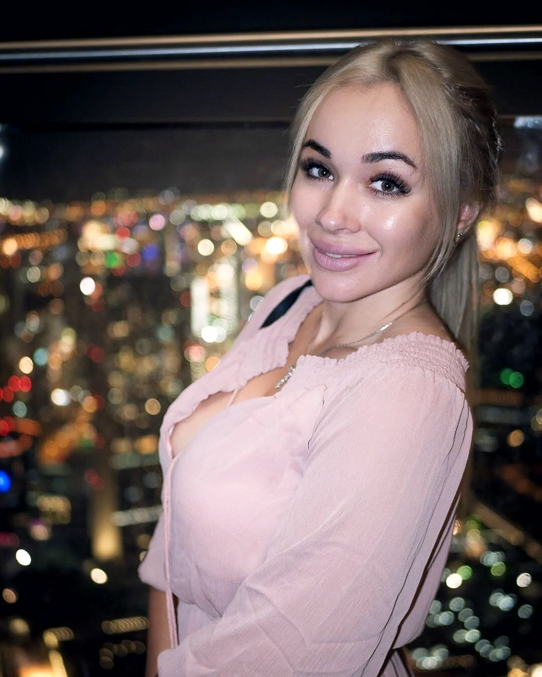 Анна Костенко