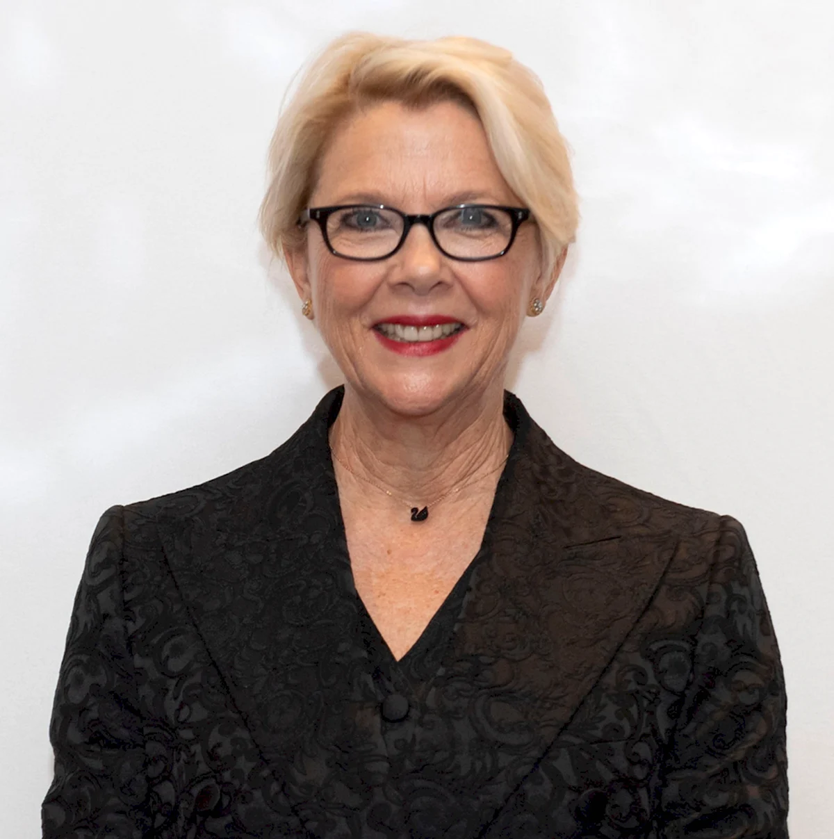 Аннетт Annette 2020