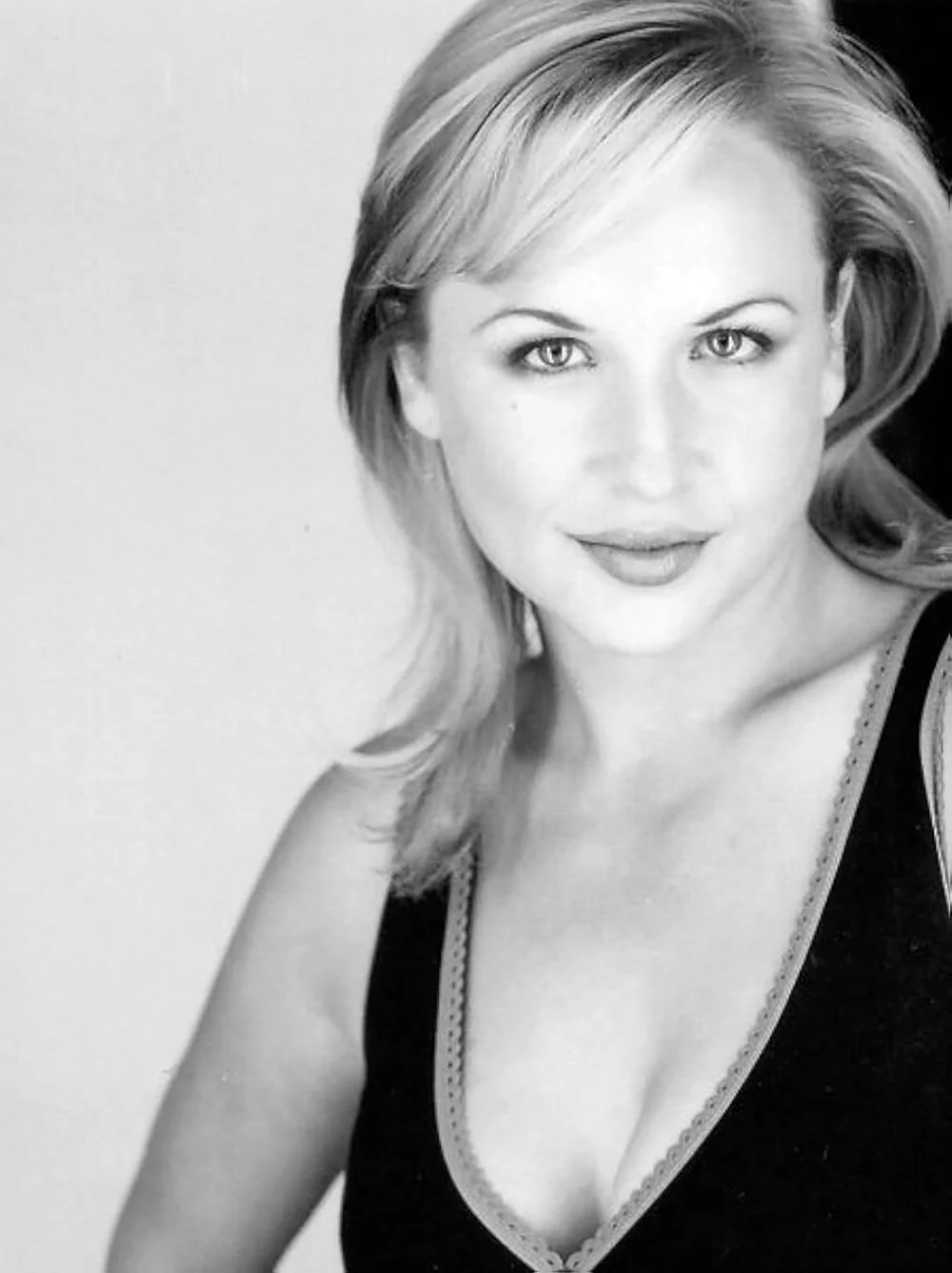 April telek