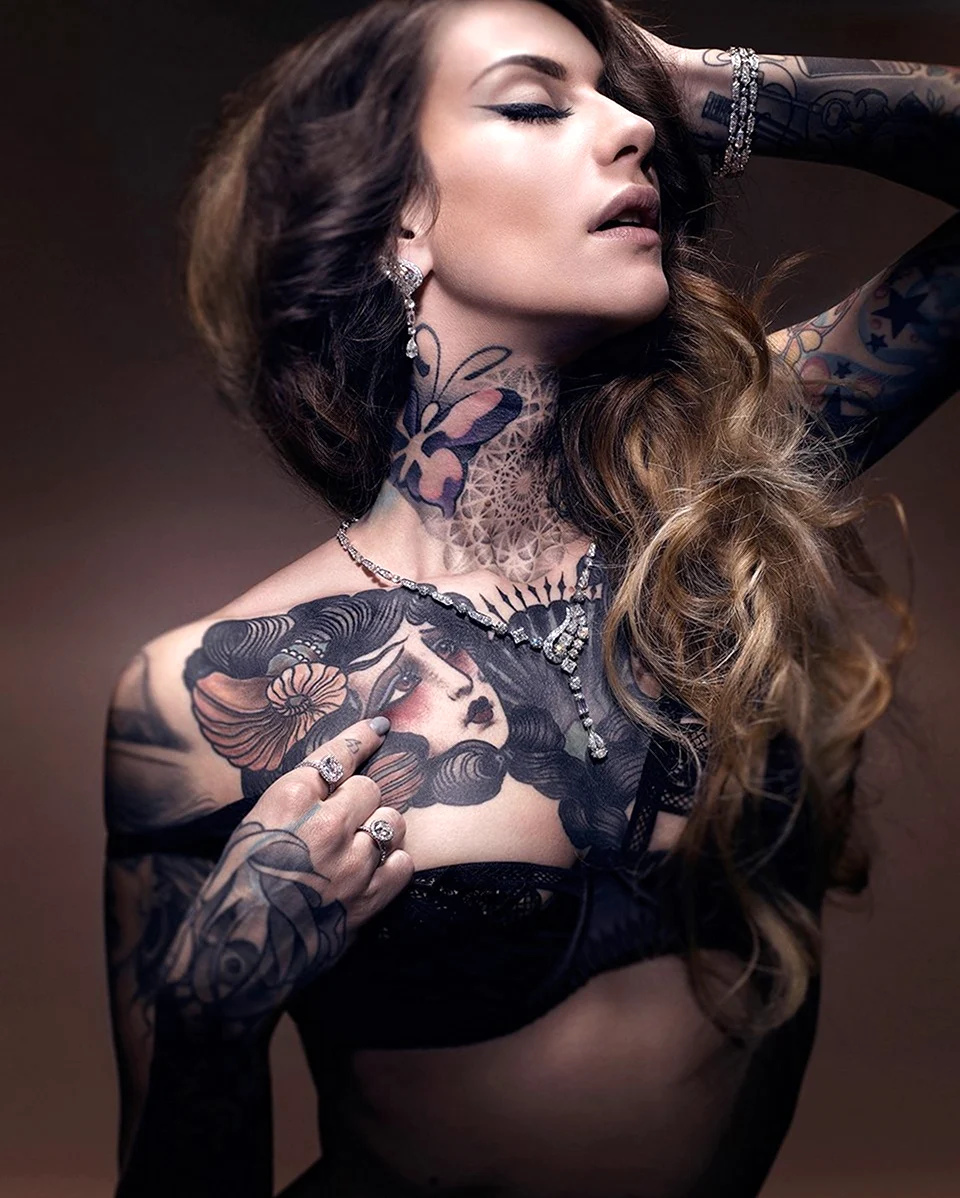 Arabella Drummond Татуировки