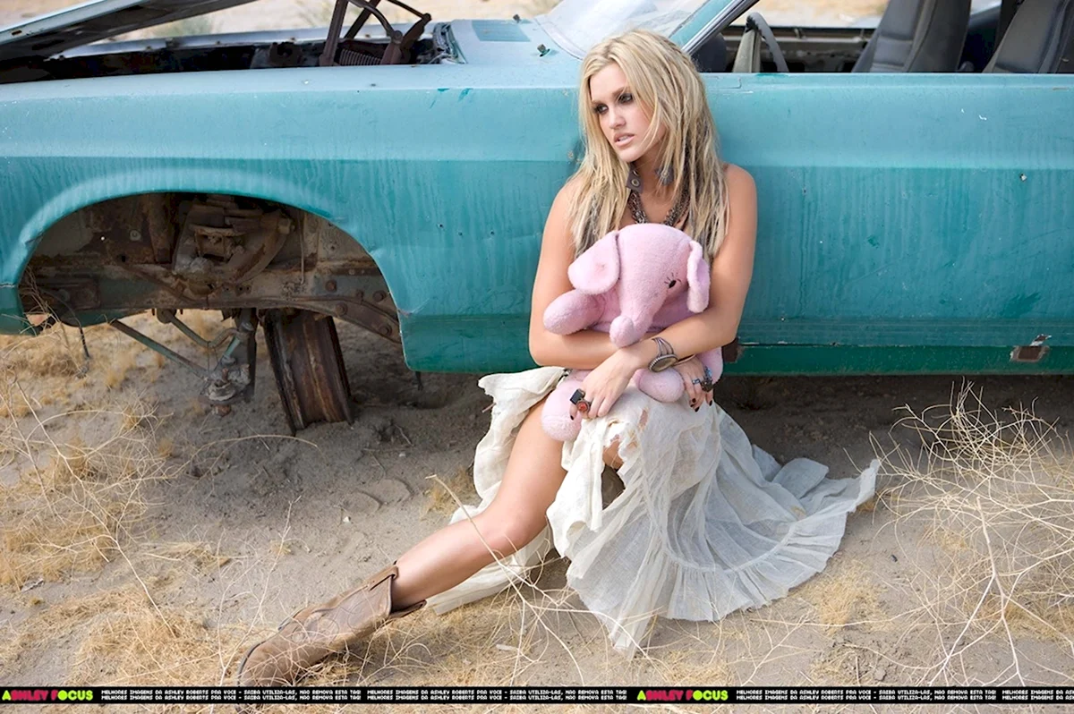 Ashley Roberts обои