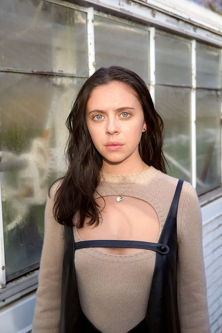 Bel Powley