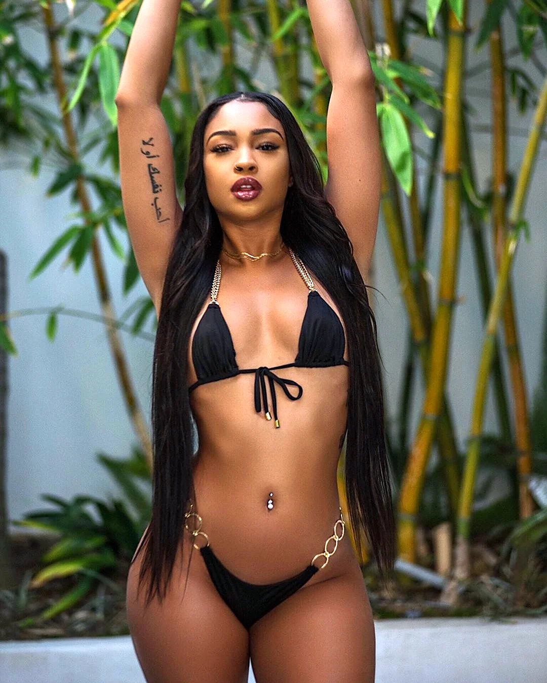 Breanna LEBLANC В Нижнем белье