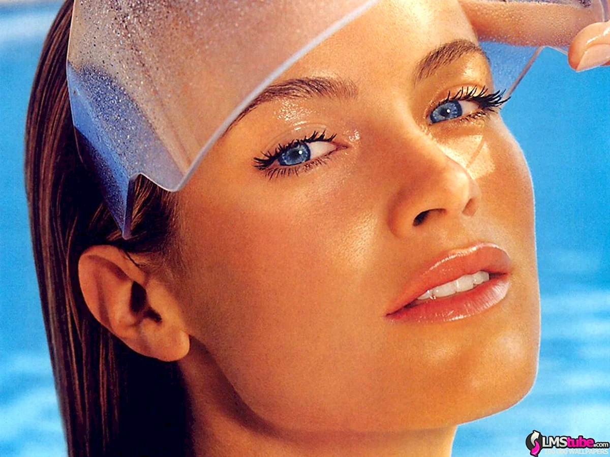 Carolyn Murphy