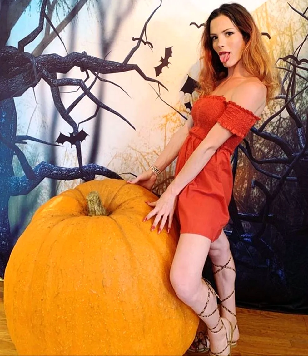 Carrie Emberlyn