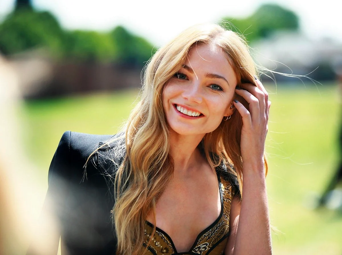 Clara Paget