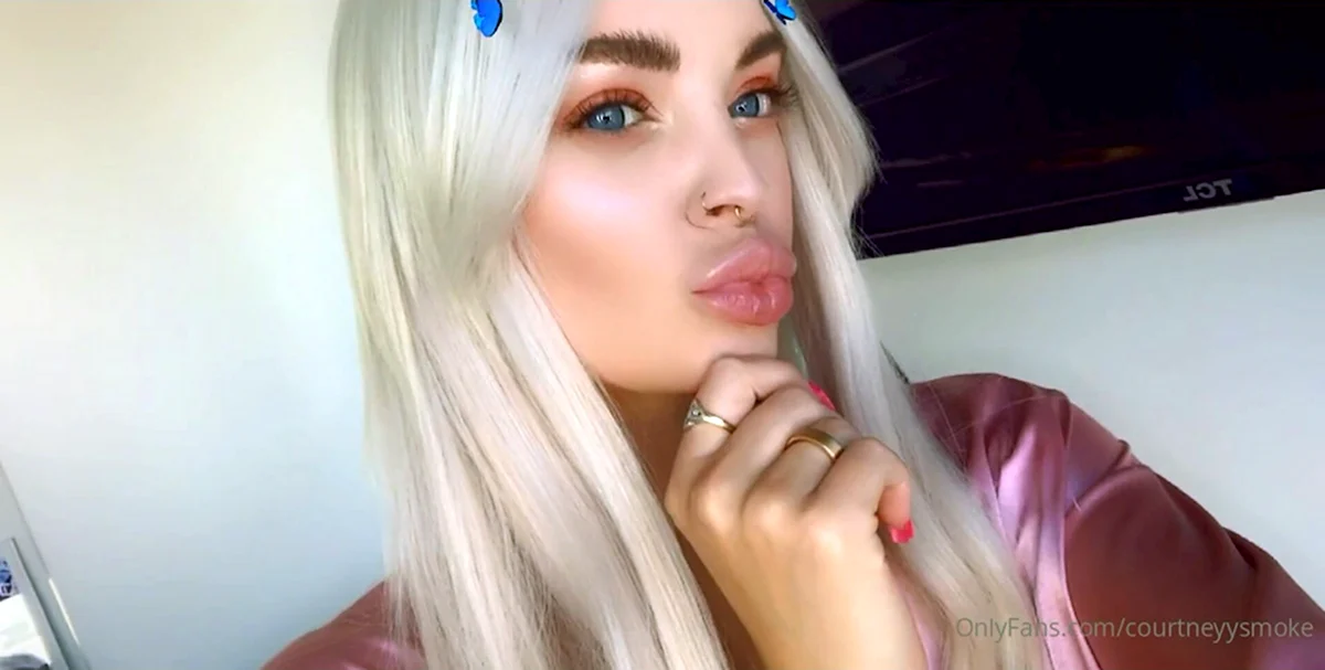 COURTNEYYSMOKE