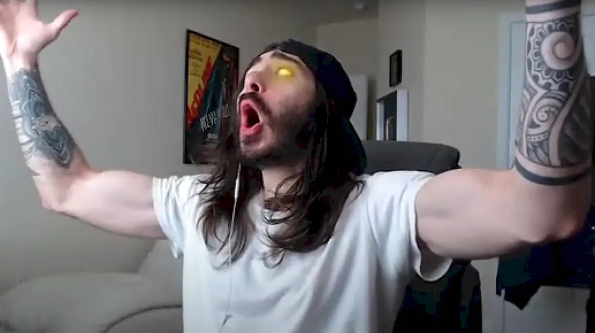 Cr1tikal Streamer