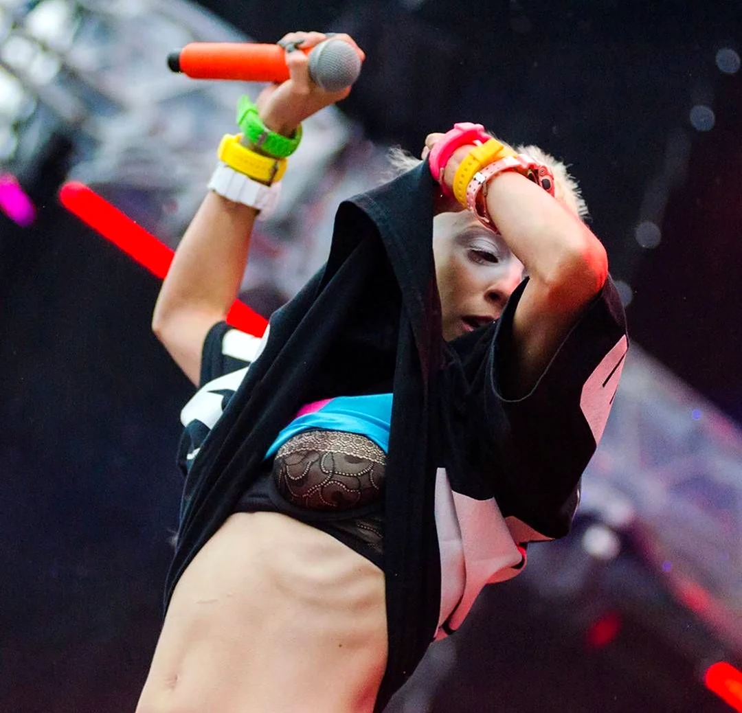 Die antwoord Йоланди 18