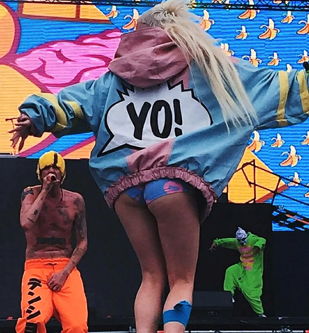 Die antwoord Йоланди Фиссер 18
