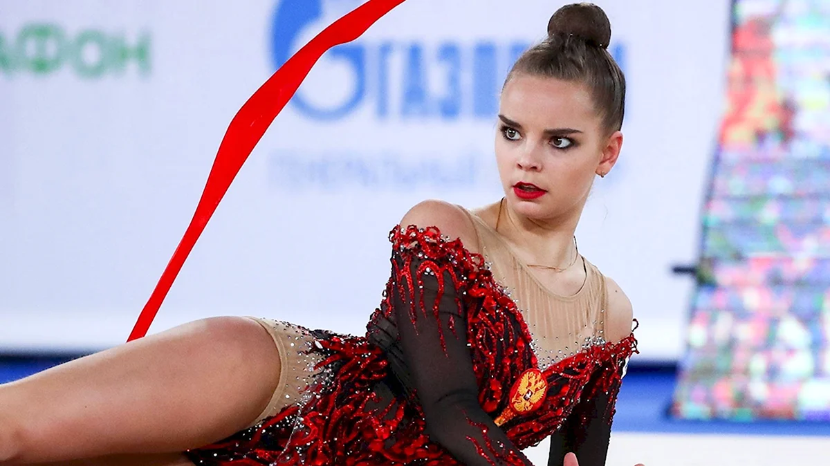 Дина Аверина