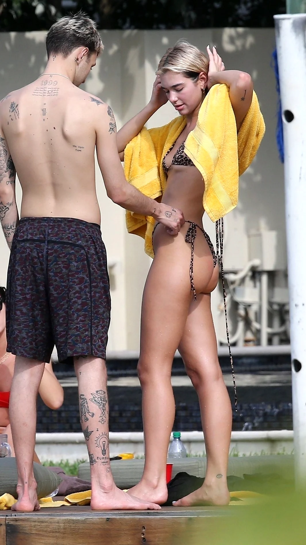 Dua Lipa 18