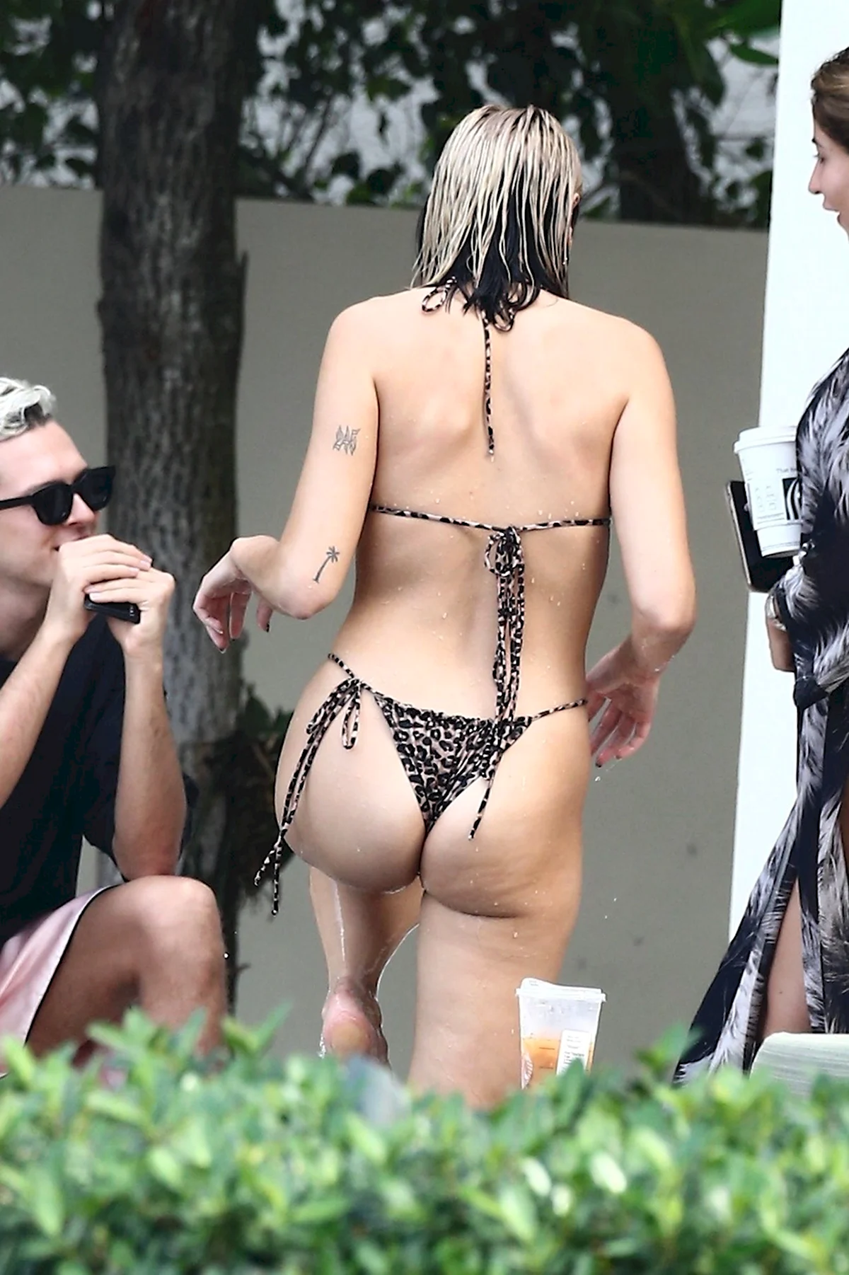 Dua Lipa 18