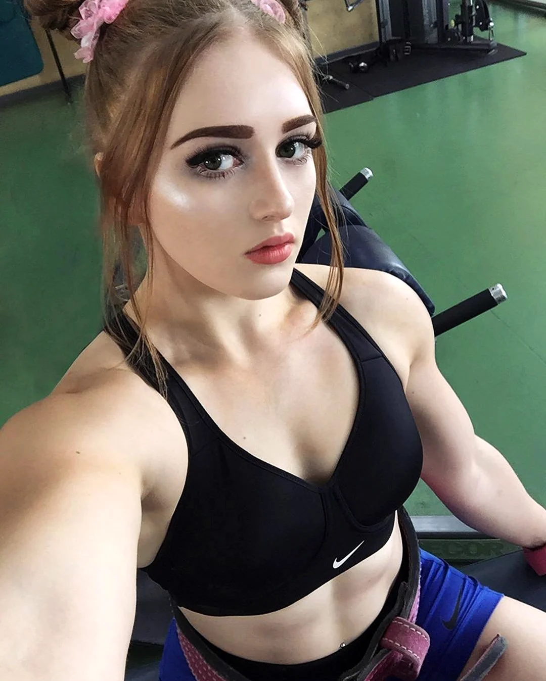 Джулия Винс