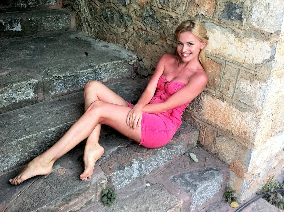 Елена Чернявская feet