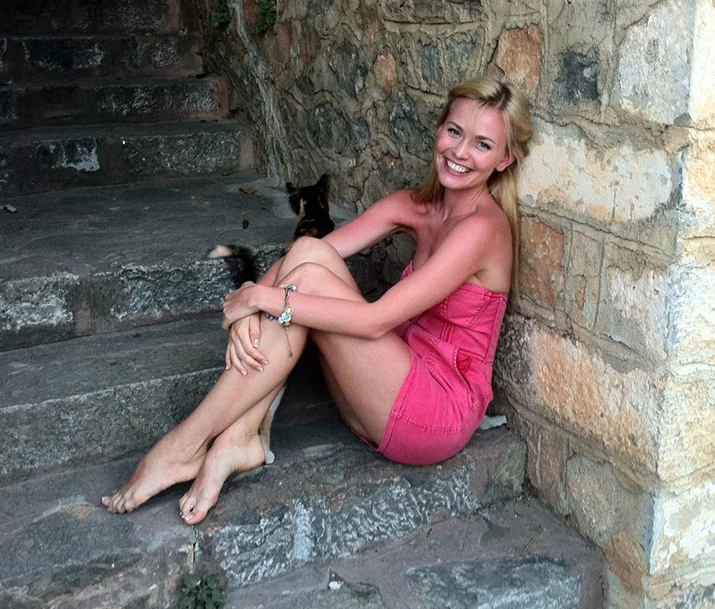 Елена Чернявская feet