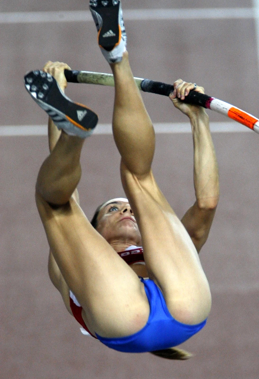 Елена Исинбаева упс