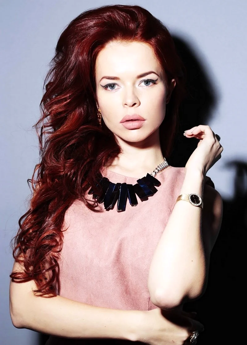 Елена Князева
