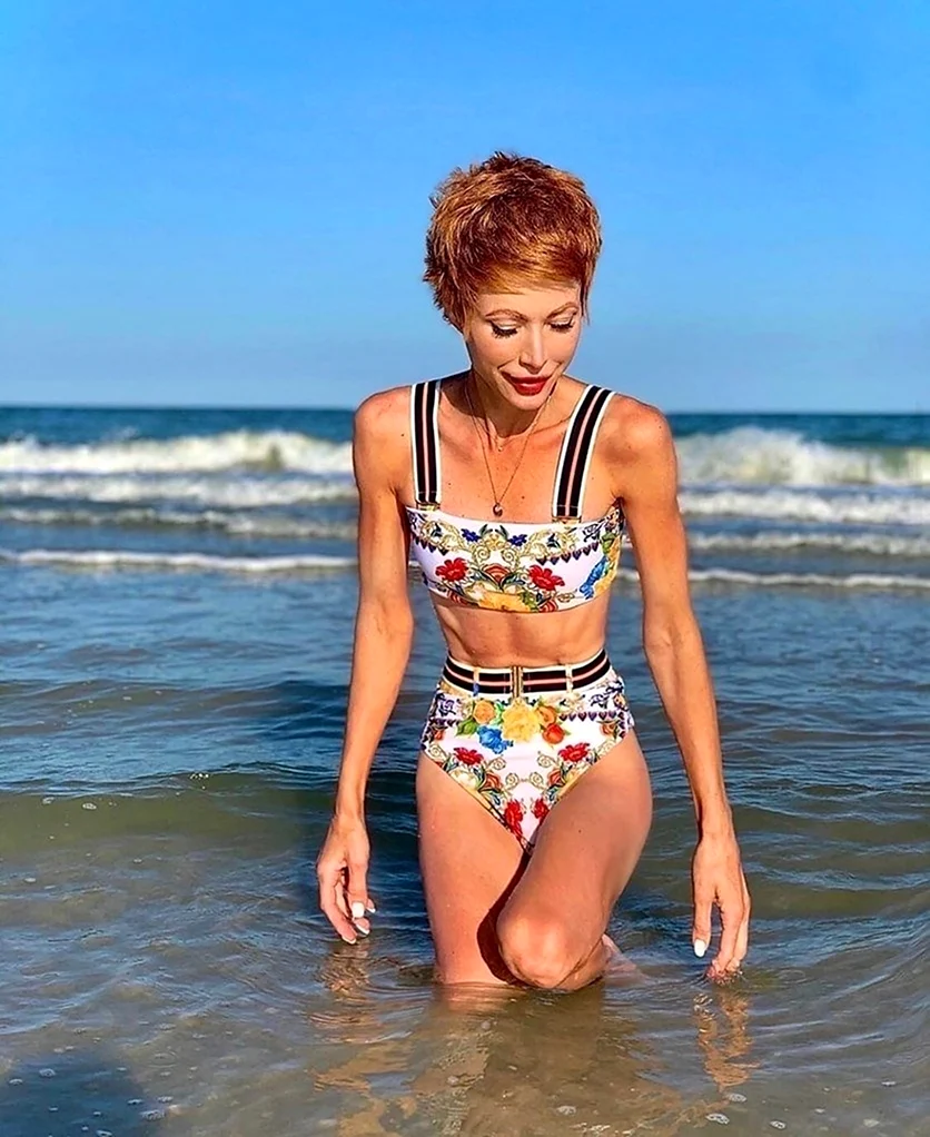 Елена Кристина лебедь
