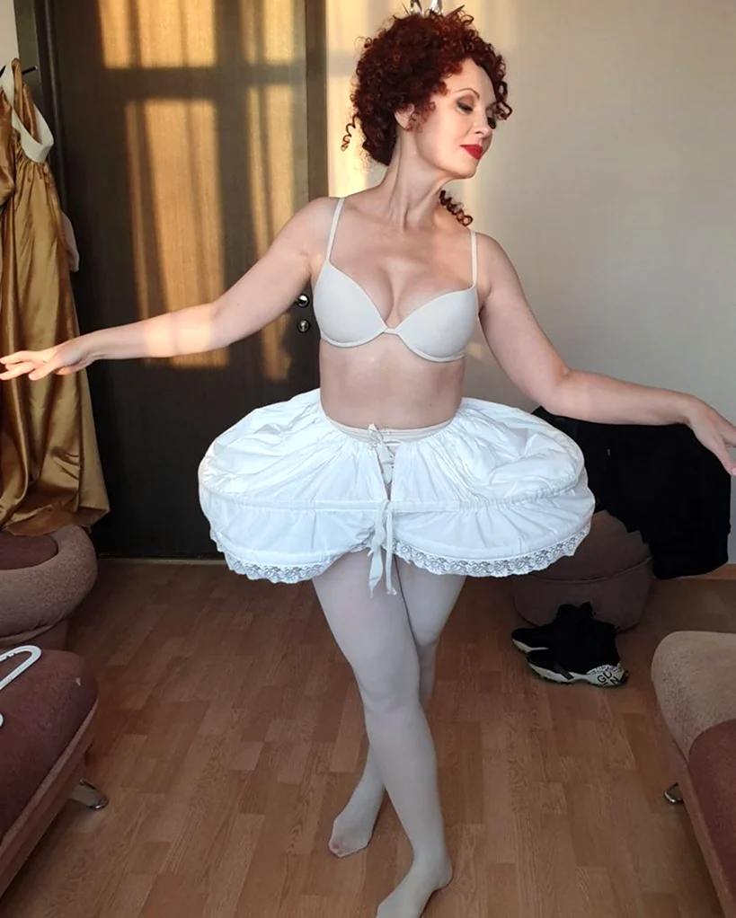Елена Ксенофонтова горячие