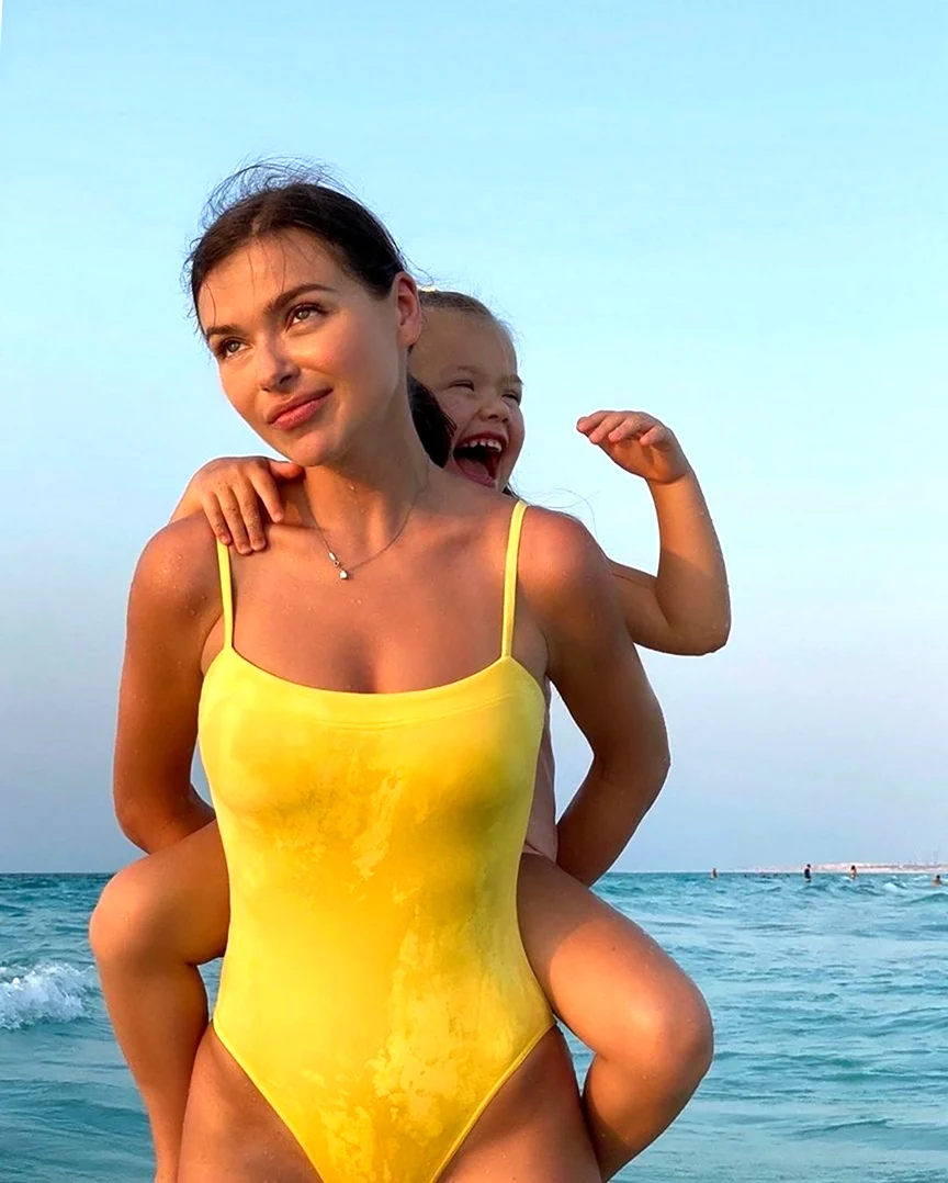 Елена Темникова горячие
