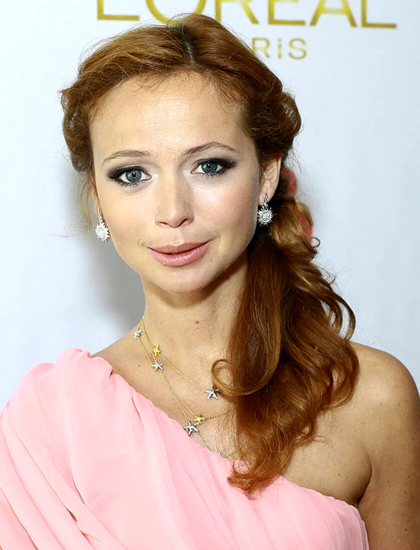 Елена Захарова