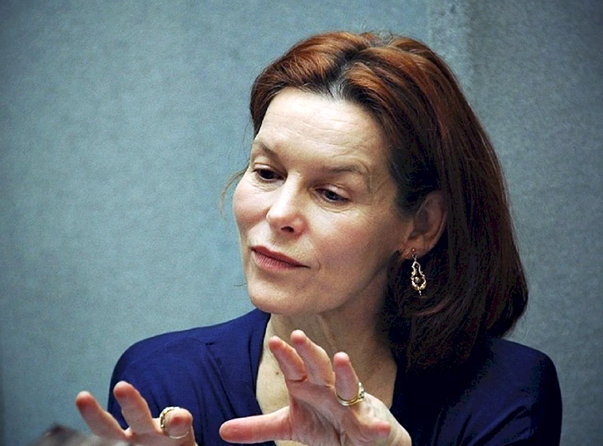 Элис Крайдж