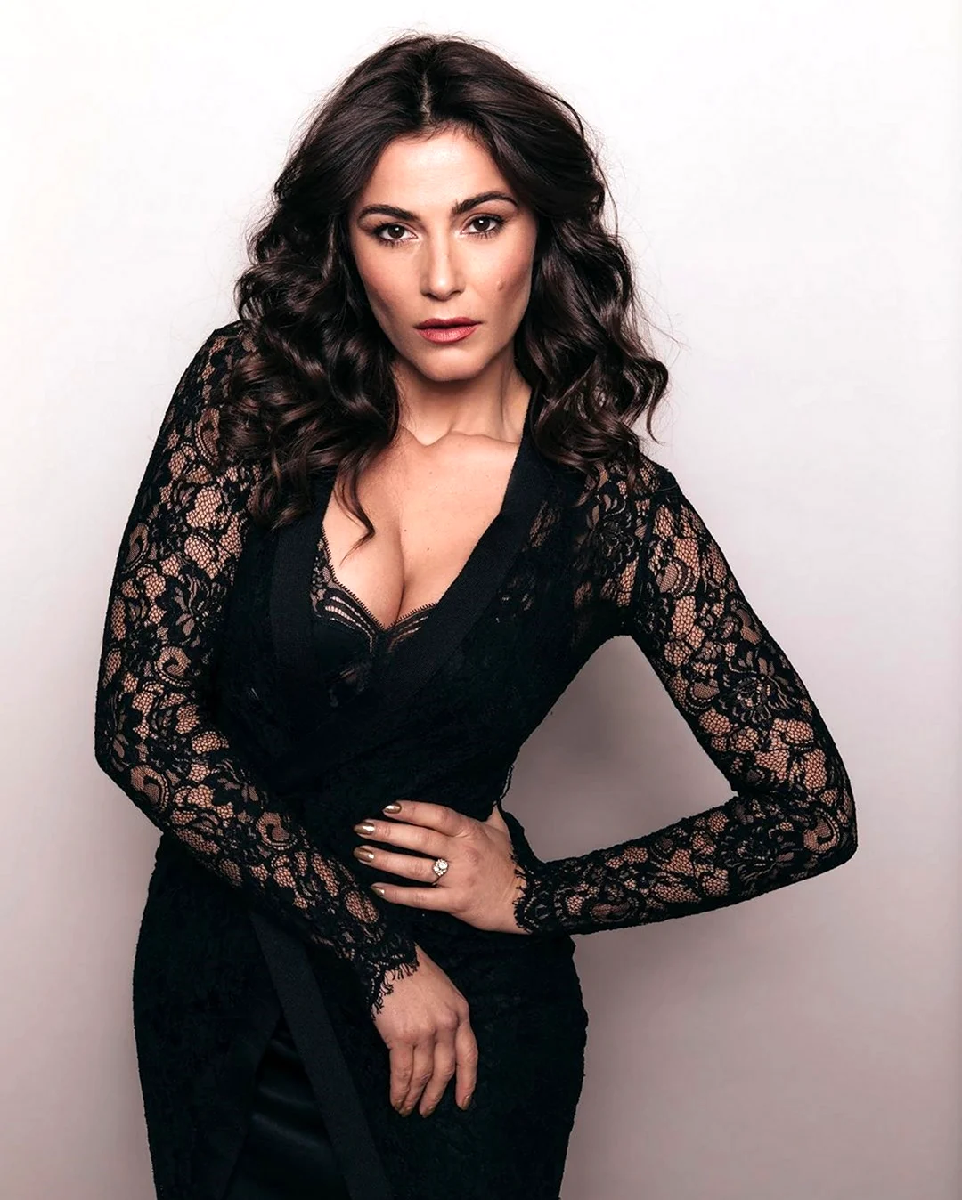 Elysia Rotaru hot