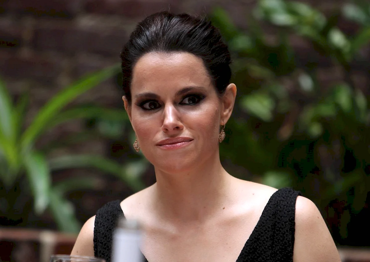 Emily Hampshire