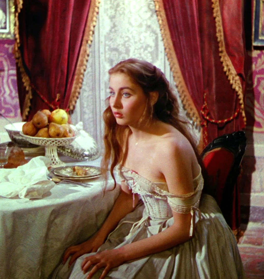 Габриэлла Мариани в купальнике