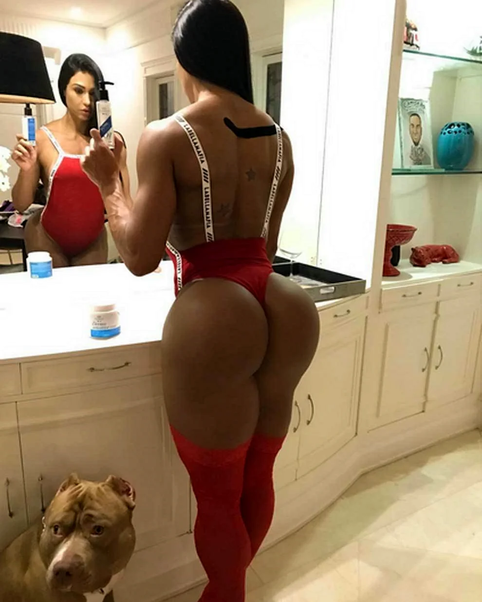 Gracyanne Barbosa попа