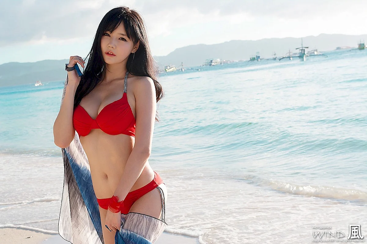 Han ga Eun в купальнике