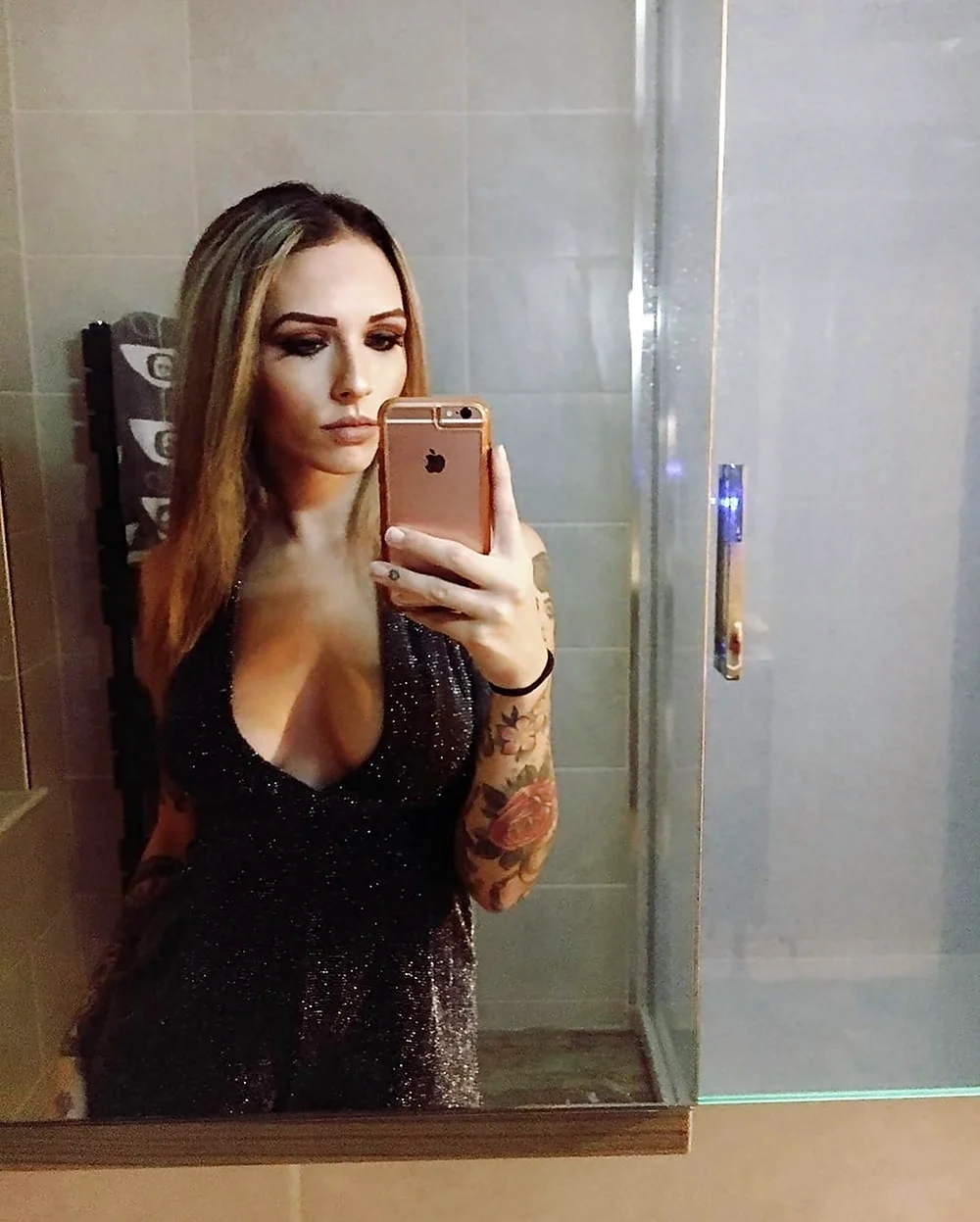 Hope Brookes модель голая Suicide