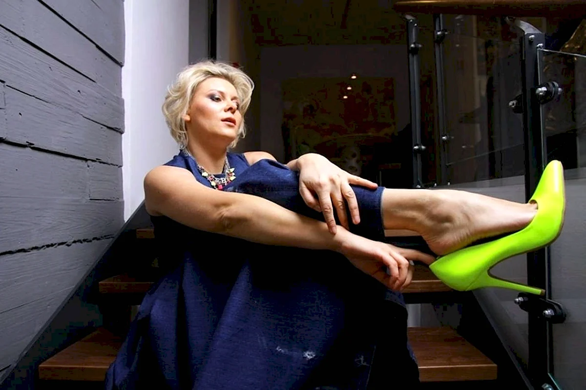 Яна Троянова feet