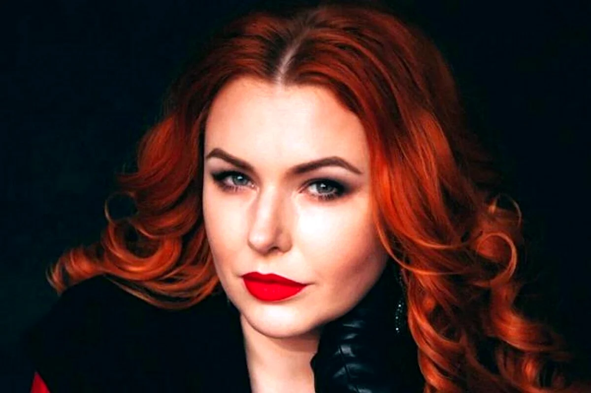Янина Бугрова