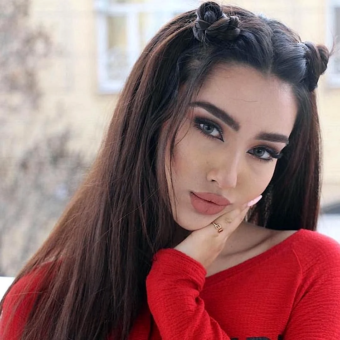 Илона Белова