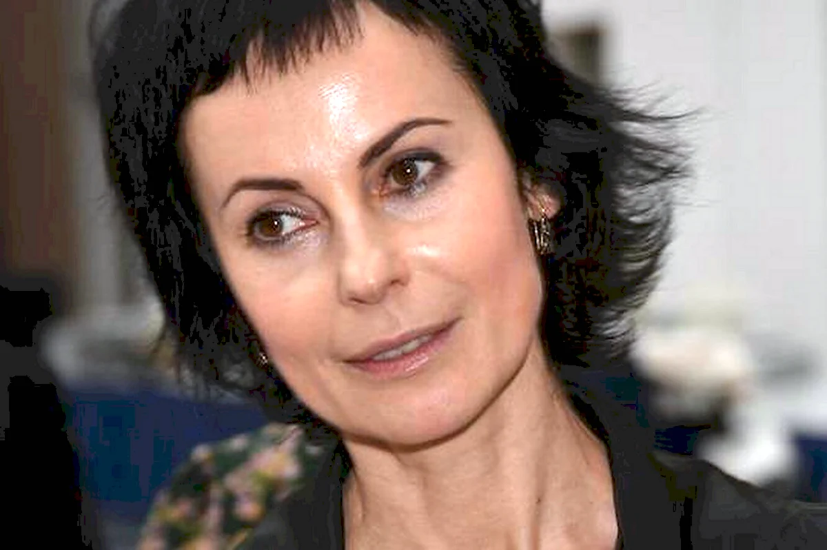 Ирина Апексимова Буржуй